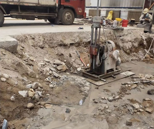 弥勒公路下沉压浆